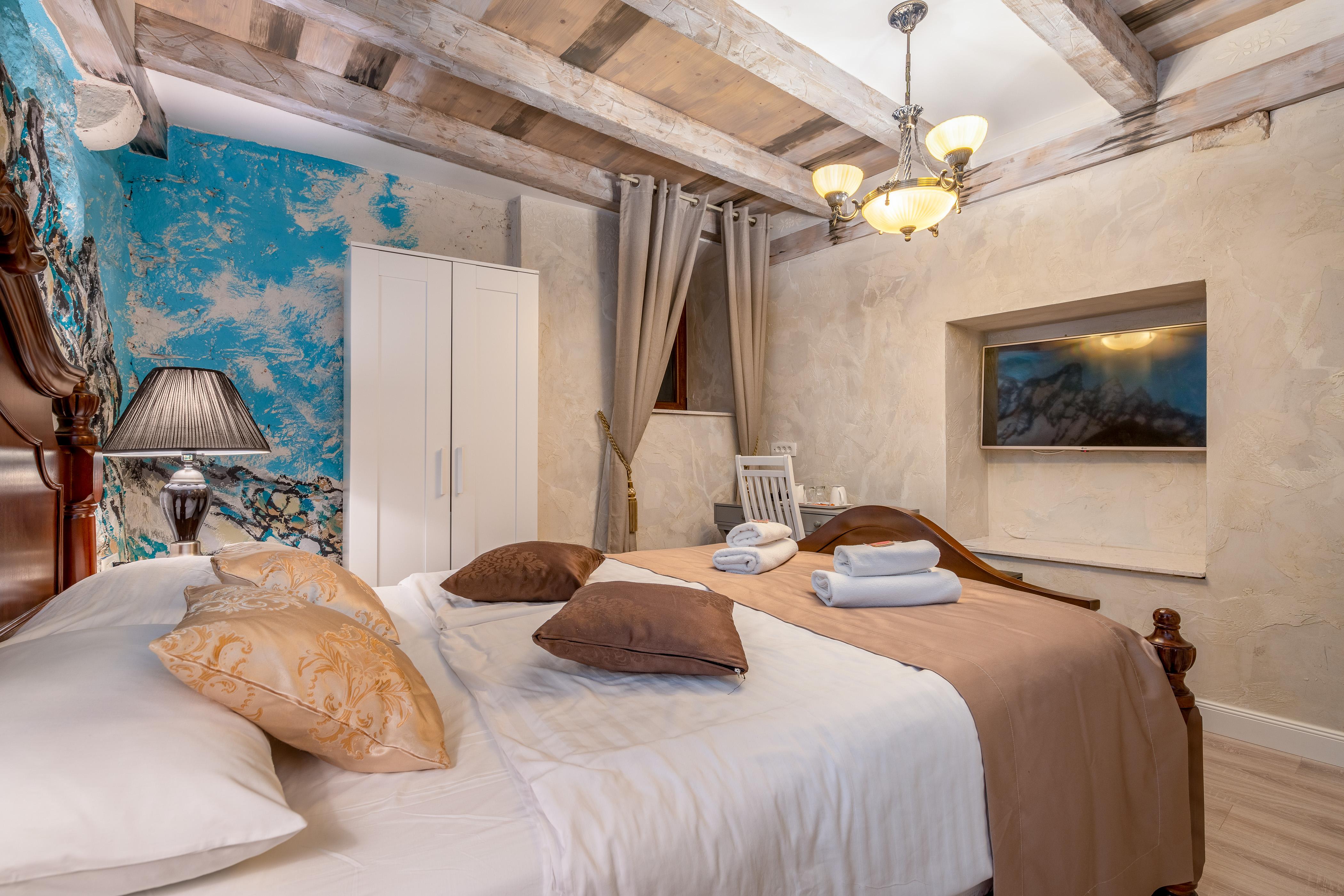 Heritage Palace Varos - Mag Quaint&elegant Boutique